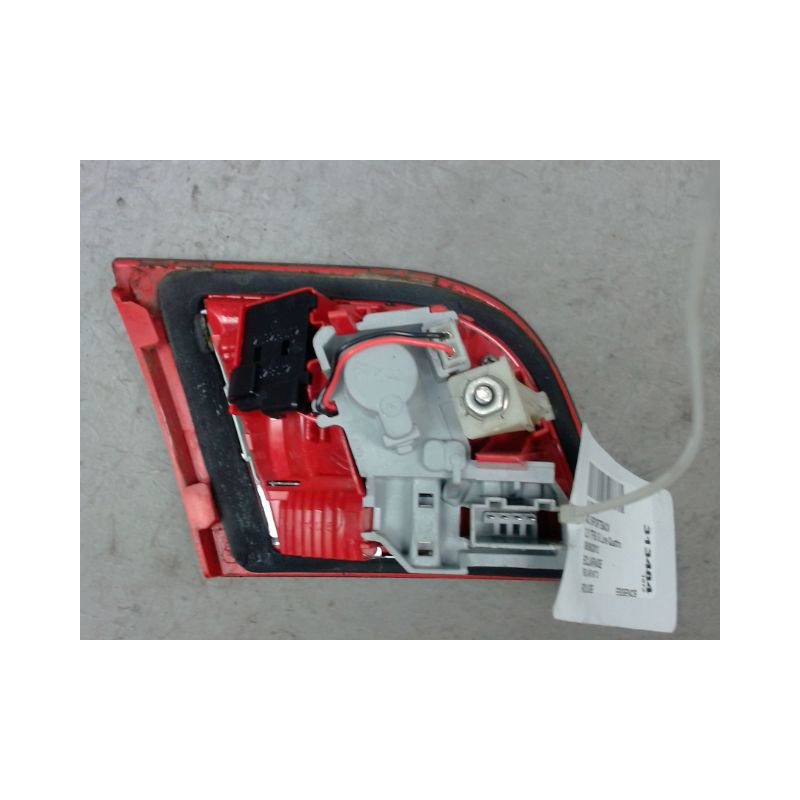 FEU ARRIERE INTERIEUR DROIT AUDI A3 SPORTBACK