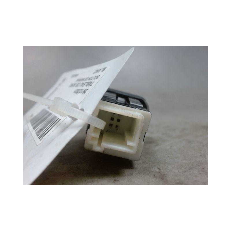 BOUTON DE WARNING PEUGEOT PARTNER