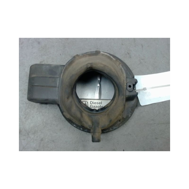 VOLET DE TRAPPE CARBURANT SKODA FABIA