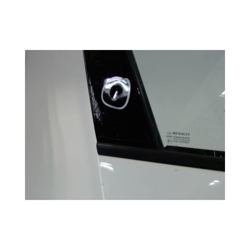 PORTE AVANT DROIT RENAULT CLIO