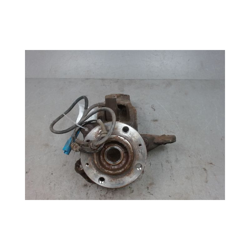 PIVOT AVANT GAUCHE PEUGEOT 207