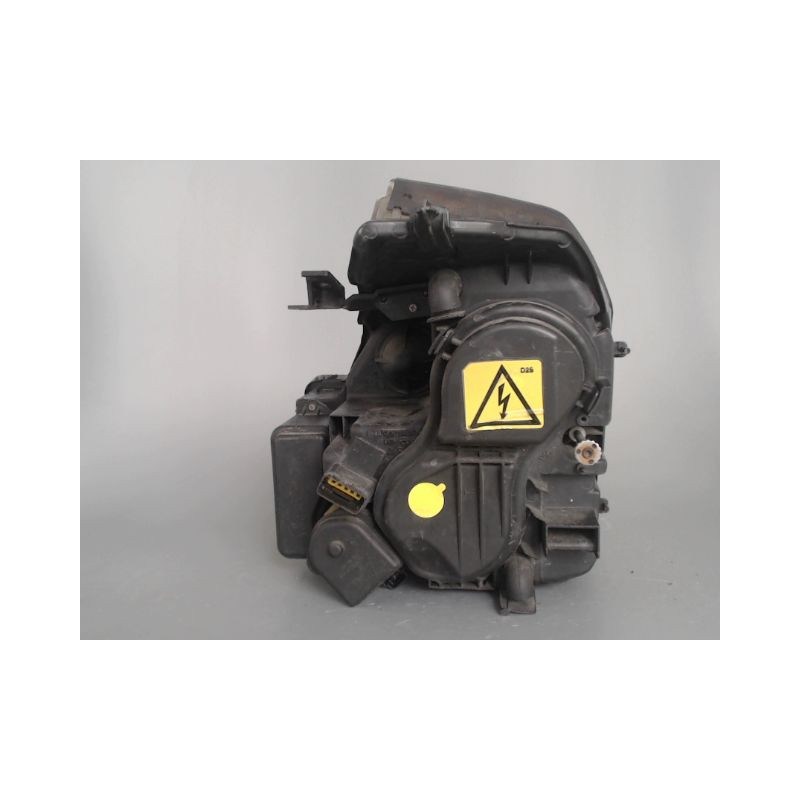 PHARE DROIT RENAULT VEL SATIS