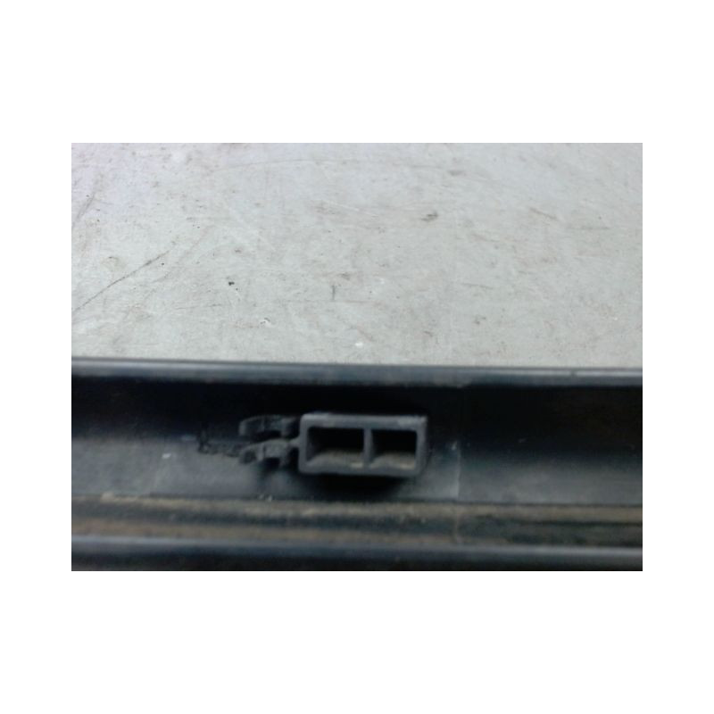 BRAS ESSUIE-GLACE ARRIERE SEAT LEON