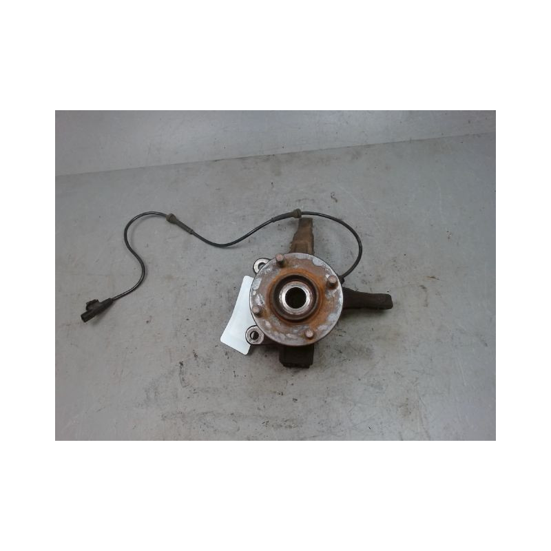 PIVOT AVANT GAUCHE NISSAN NOTE