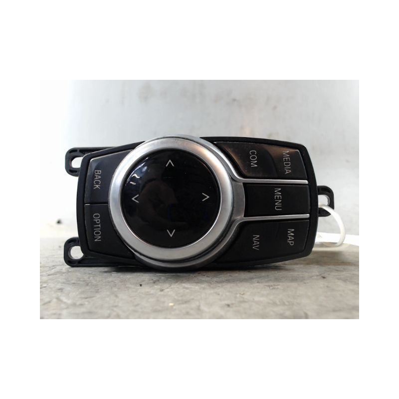 COMMANDE AUTORADIO B.M.W. SERIE 4