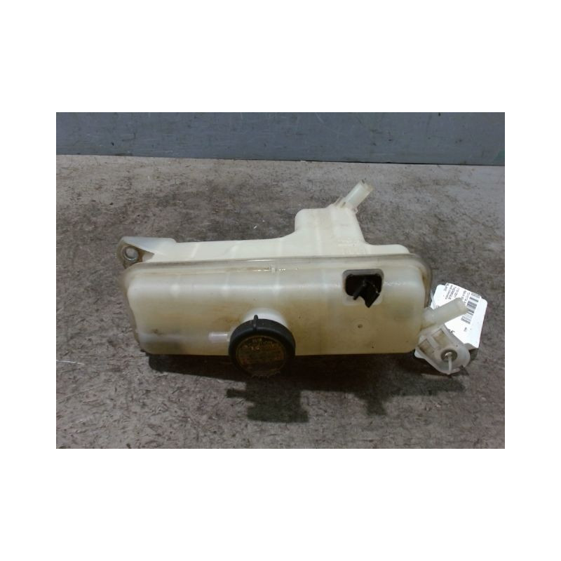 VASE EXPANSION TOYOTA RAV4 2006