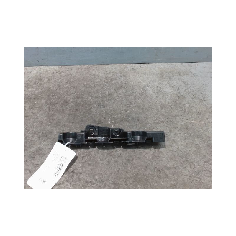 SUPPORT PARE-CHOC ARG DACIA SANDERO 2008-