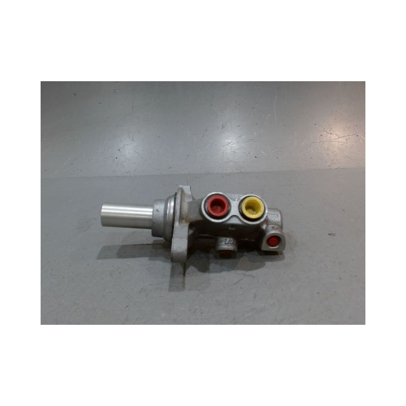 MAITRE CYLINDRE RENAULT CLIO