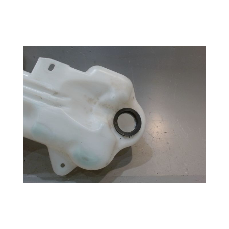 RESERVOIR LAVE-GLACE AVANT FORD FIESTA