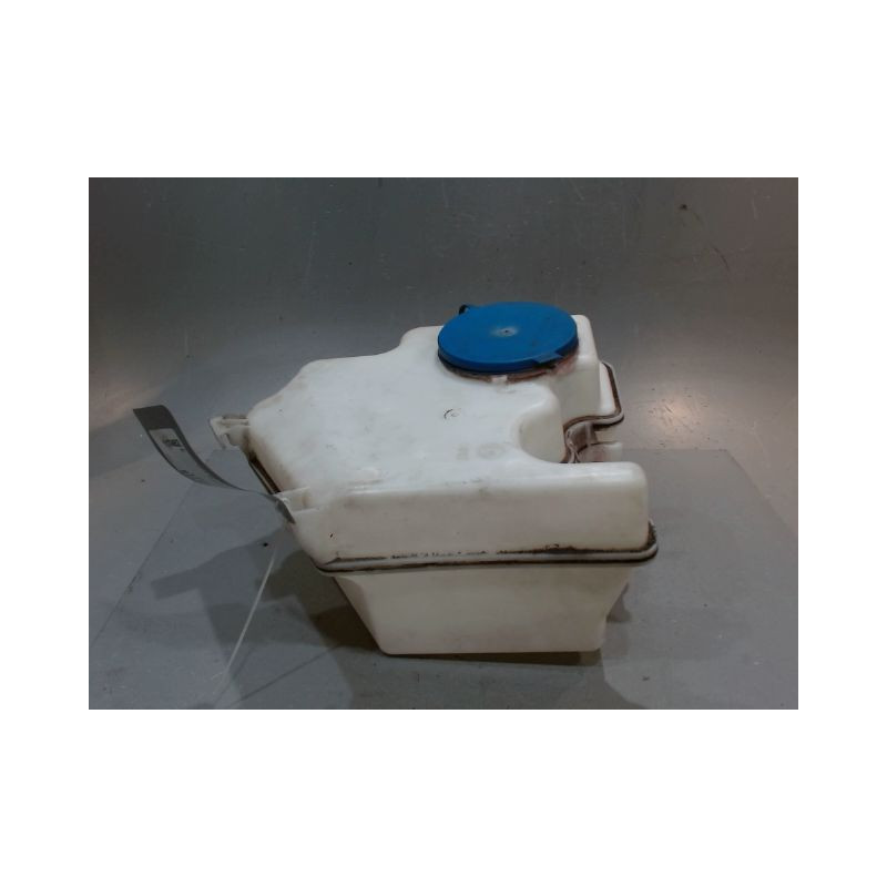 RESERVOIR LAVE-GLACE AVANT MERCEDES CLASSE B