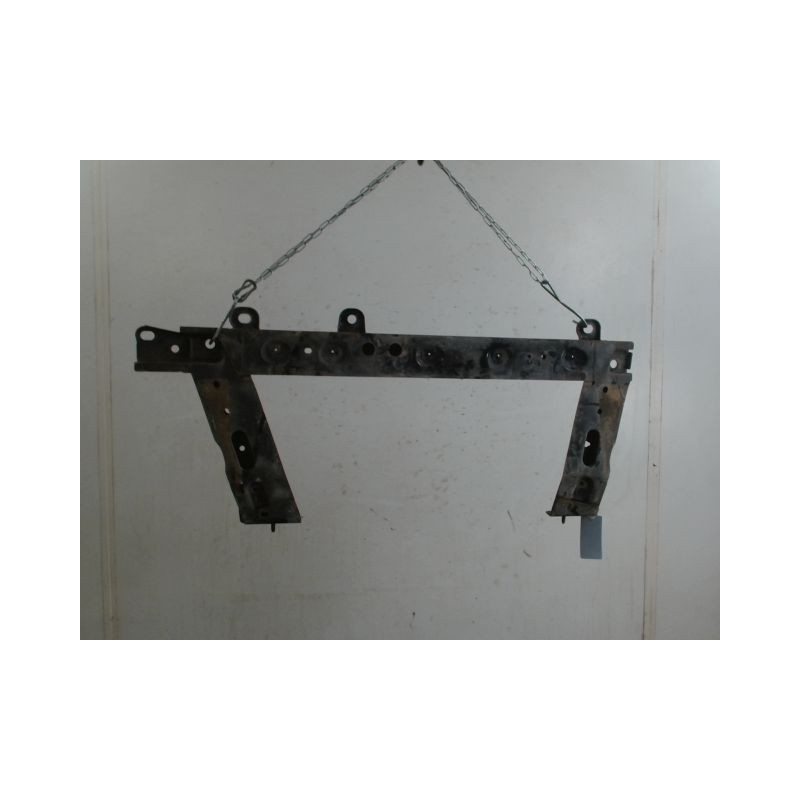 TRAVERSE INFERIEURE ARMATURE AVANT RENAULT CLIO
