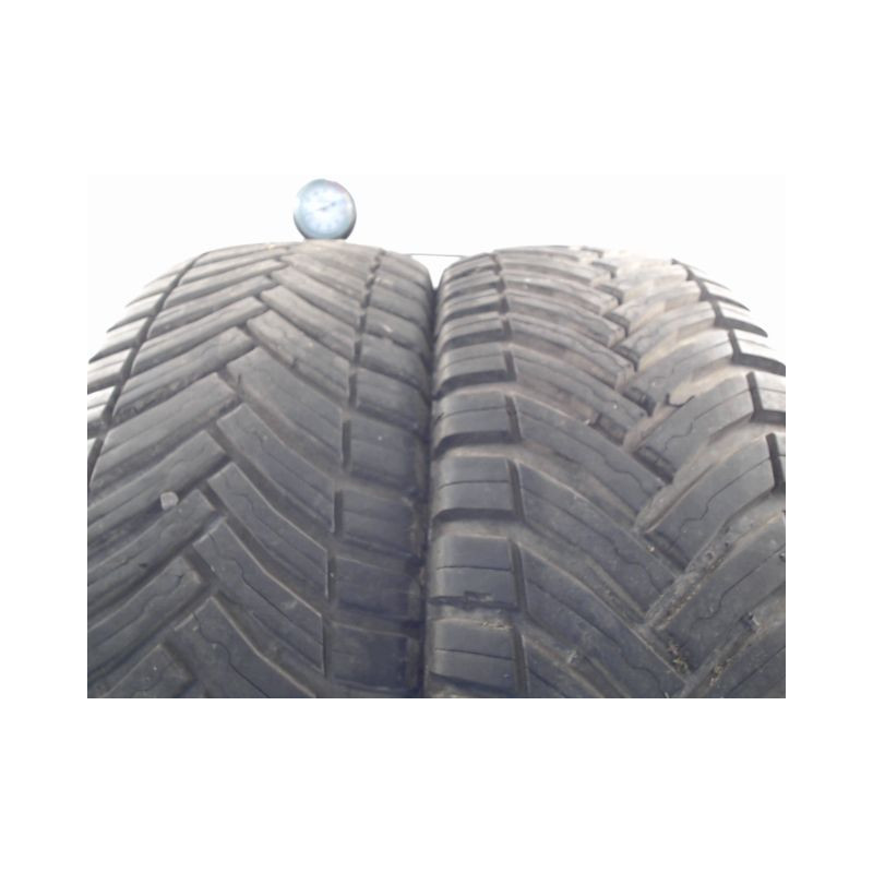 Paire de pneus MICHELIN CROSSCLIMATE CAMPING 215 70 15 109 R