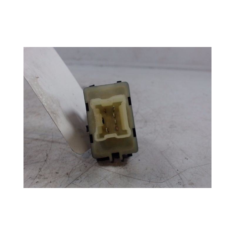COMMANDE LEVE-GLACE PORTE AVG DACIA SANDERO 2008-
