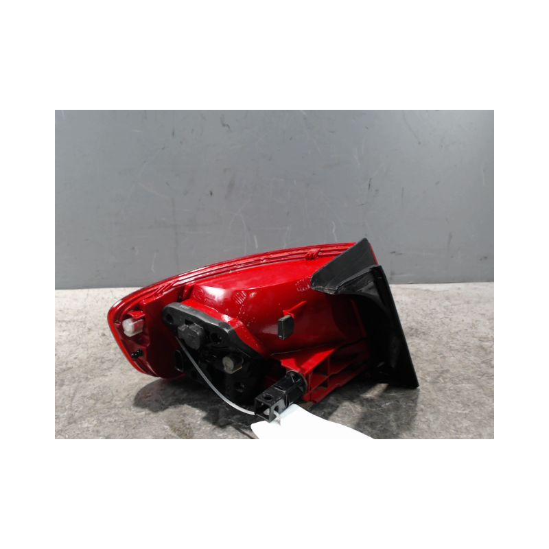 FEU ARRIERE DROIT AUDI A4 2008-