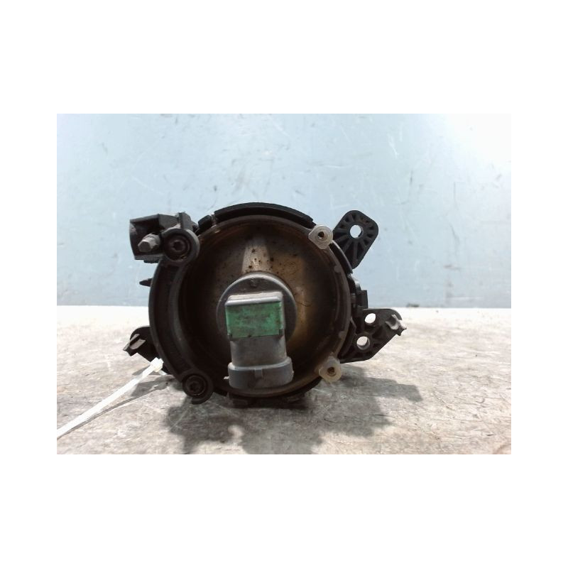 PHARE ANTIBROUILLARD AVANT DROIT MERCEDES CLASSE B 05-08