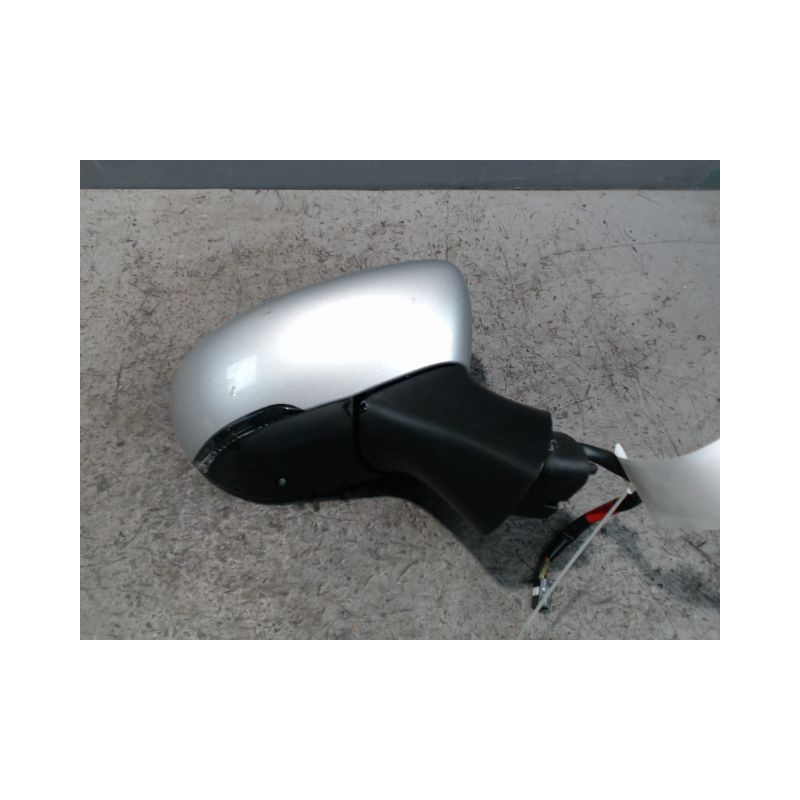 RETROVISEUR EXTERIEUR ELECTRIQUE DROIT RENAULT CLIO