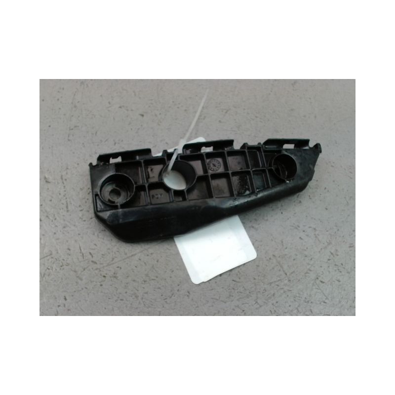 SUPPORT PARE-CHOC AVG TOYOTA AURIS I Phase 2 2010-2012