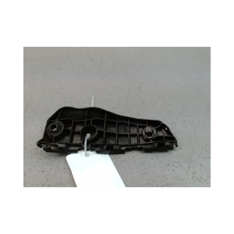 SUPPORT PARE-CHOC AVG TOYOTA AURIS I Phase 2 2010-2012