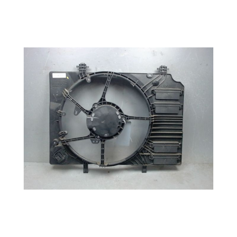 SUPPORT DE VENTILATEUR FORD PUMA