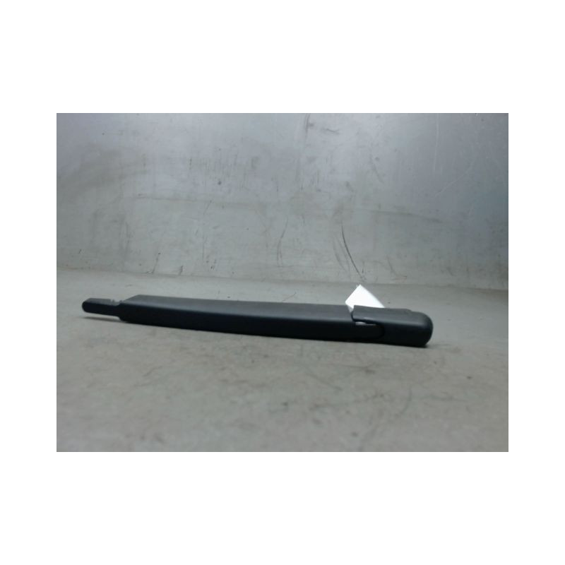 BRAS ESSUIE-GLACE ARRIERE NISSAN MICRA 2003-2005