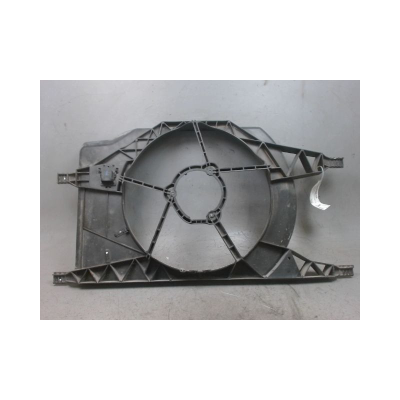 SUPPORT DE VENTILATEUR RENAULT LAGUNA II 2005-2007
