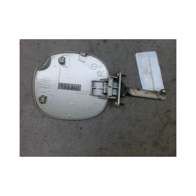 VOLET DE TRAPPE CARBURANT RENAULT CLIO