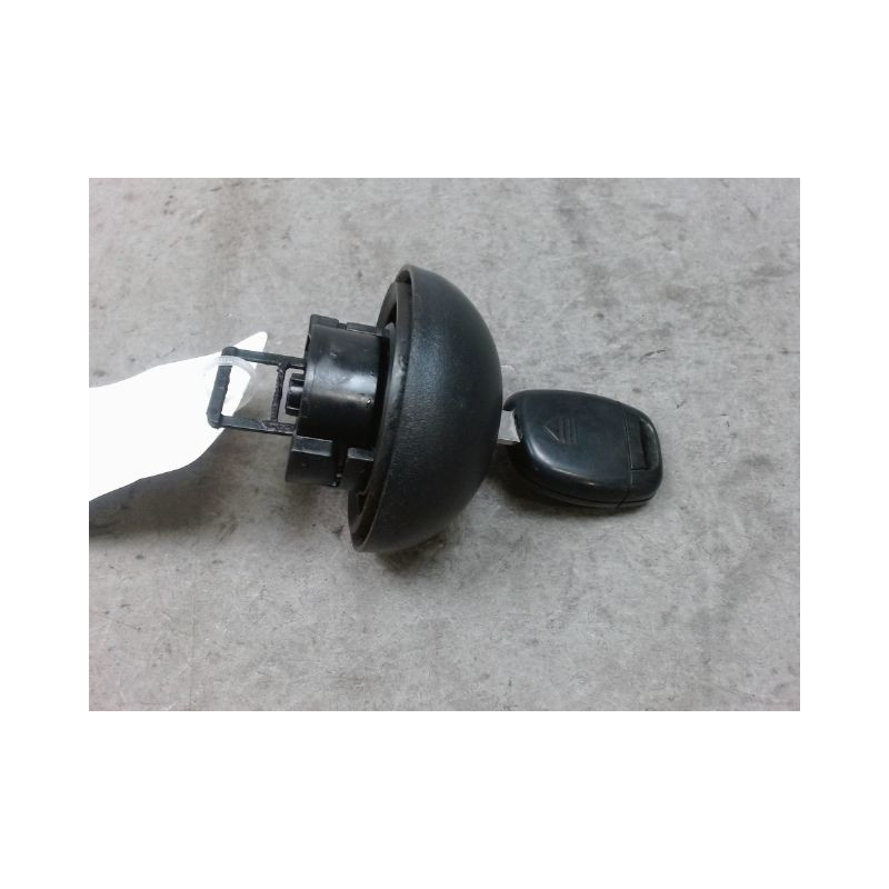 BOUCHON RESERVOIR A CARBURANT RENAULT CLIO