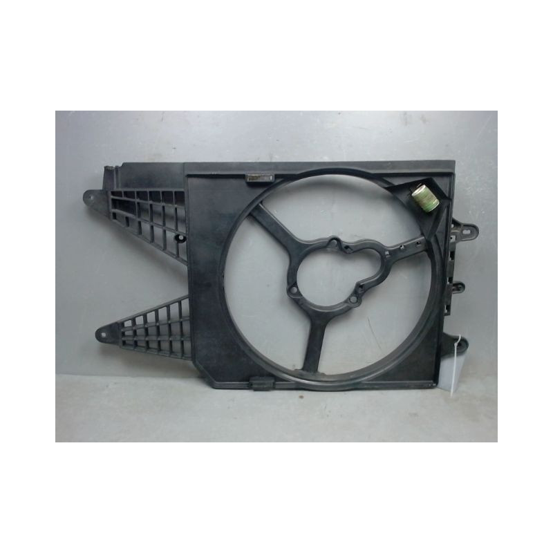 SUPPORT DE VENTILATEUR FIAT 500