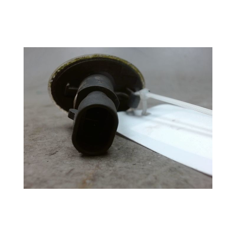 REPETITEUR AILE DROIT OPEL MERIVA