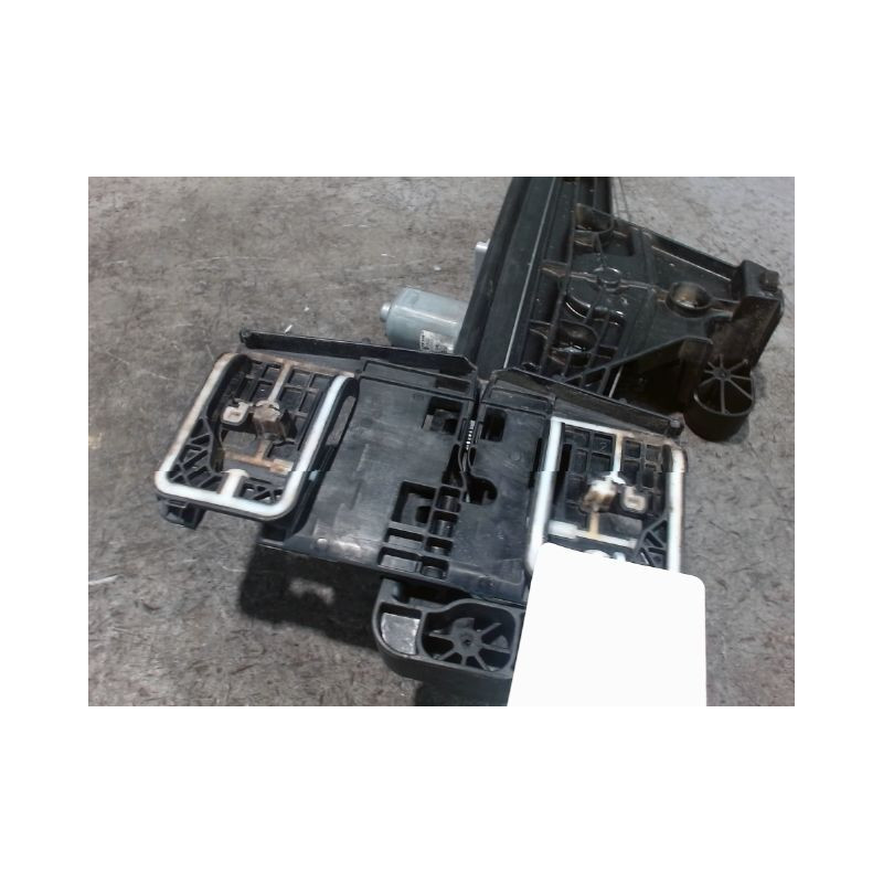 MECANISME+MOTEUR LEVE-GLACE ARRIERE GAUCHE PEUGEOT 208