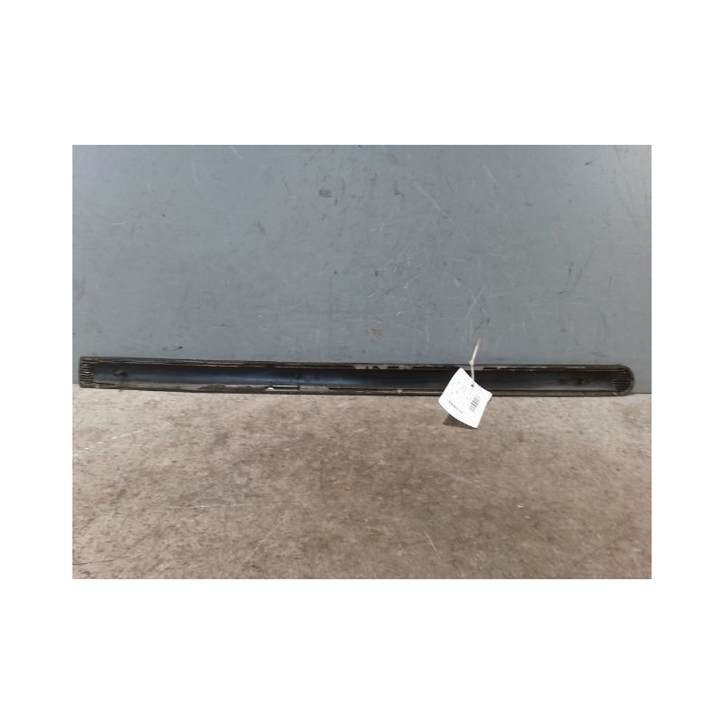 PROTECTION AILE ARRIERE DROIT VOLKSWAGEN CADDY COMBI 2004-