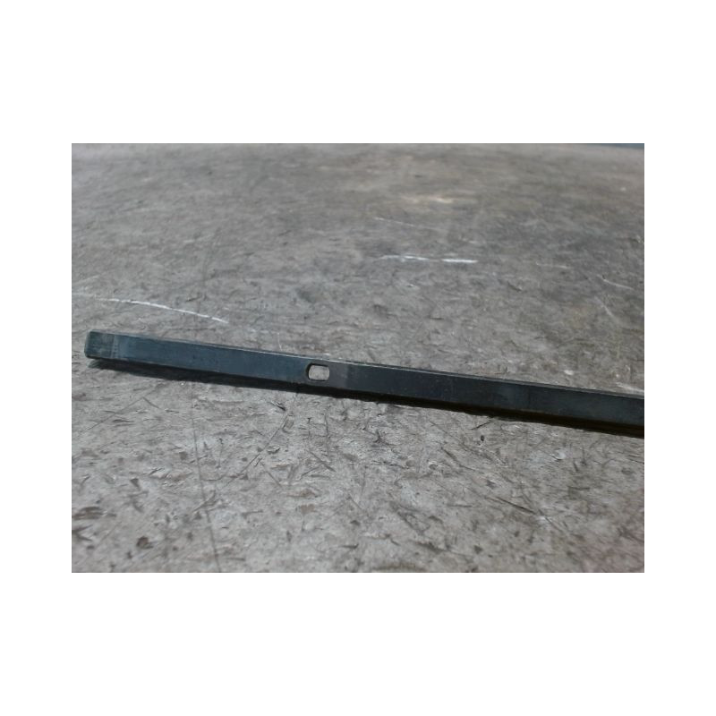 BRAS ESSUIE-GLACE AVANT DROIT RENAULT CLIO III 2010-