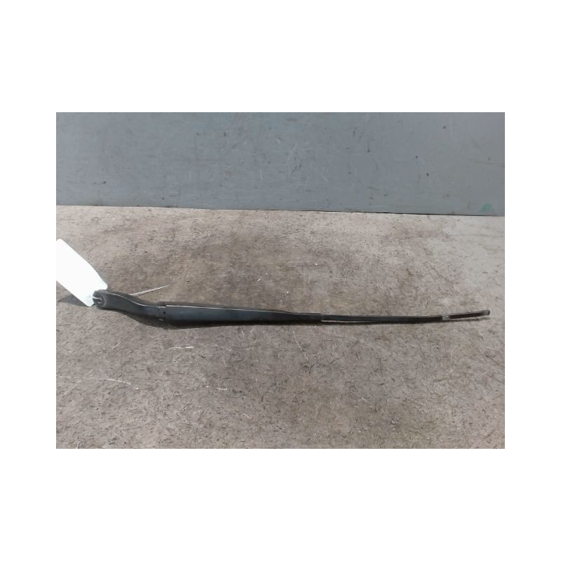 BRAS ESSUIE-GLACE AVANT GAUCHE RENAULT CLIO III 2010-