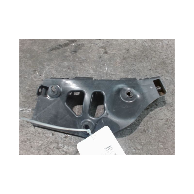SUPPORT PARE-CHOC ARG DACIA SANDERO 2008-
