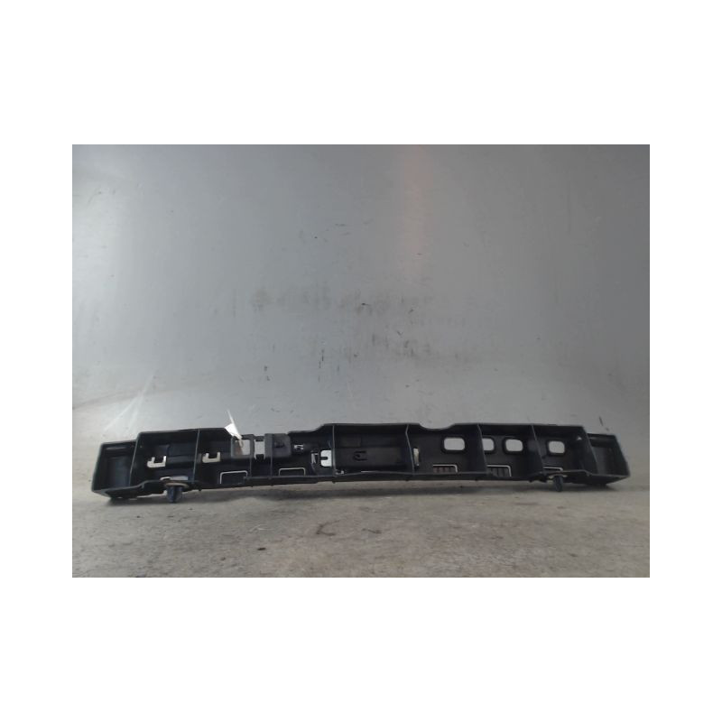 SUPPORT CENTRAL PARE-CHOC ARRIERE  RENAULT CAPTUR