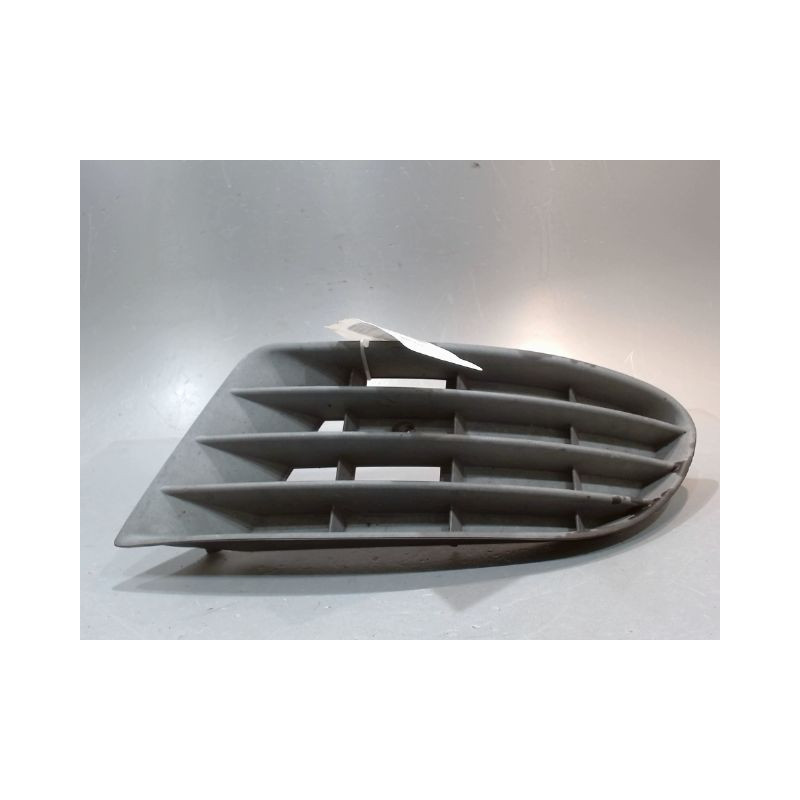 GRILLE VENTILATION PARE-CHOC AVD VOLKSWAGEN GOLF