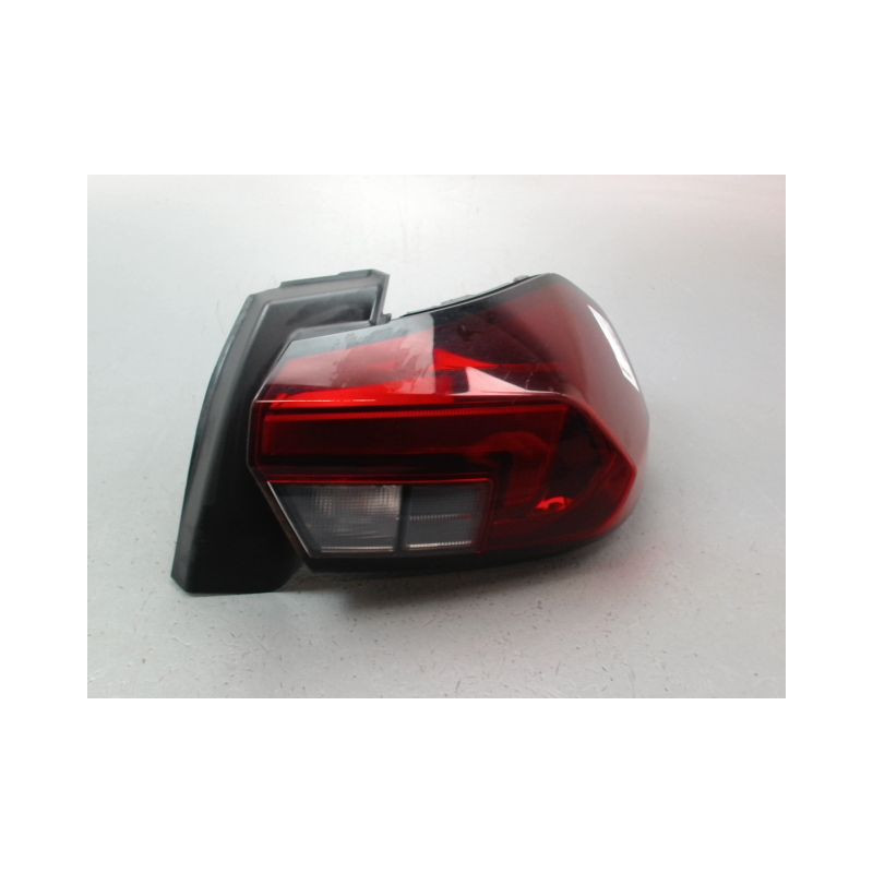 FEU ARRIERE DROIT OPEL CORSA 2010-