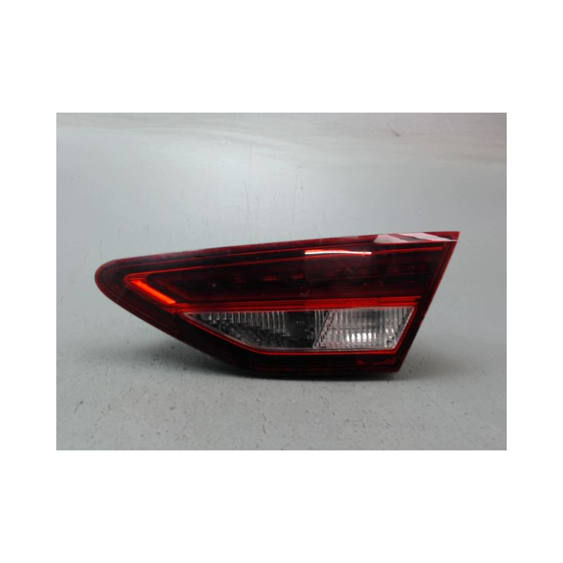 FEU ARRIERE INTERIEUR DROIT SEAT LEON 2009-