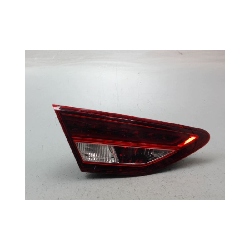 FEU ARRIERE INTERIEUR GAUCHE SEAT LEON 2009-