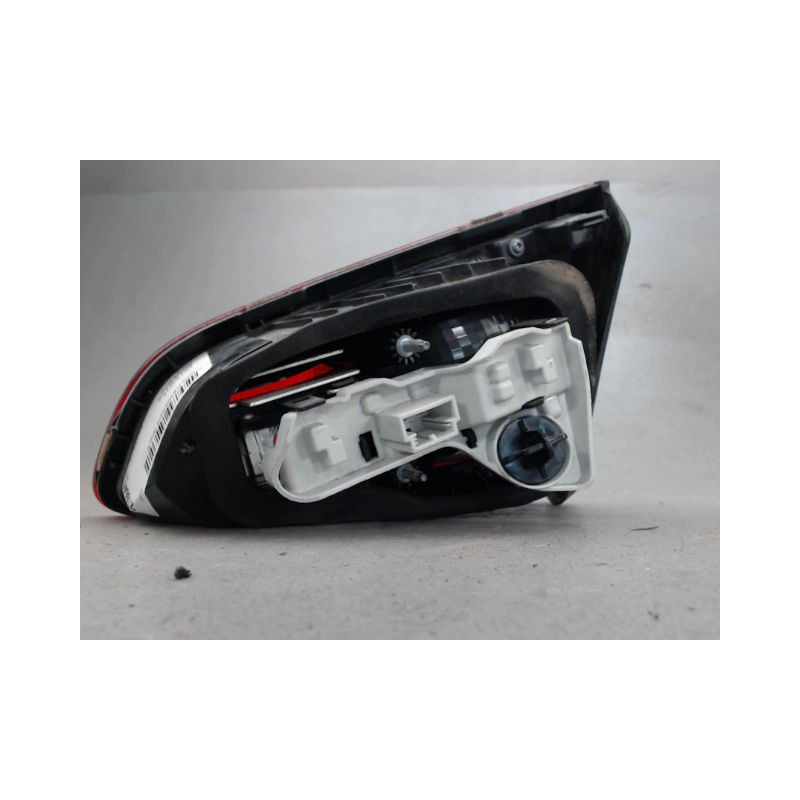 FEU ARRIERE INTERIEUR GAUCHE VOLKSWAGEN GOLF