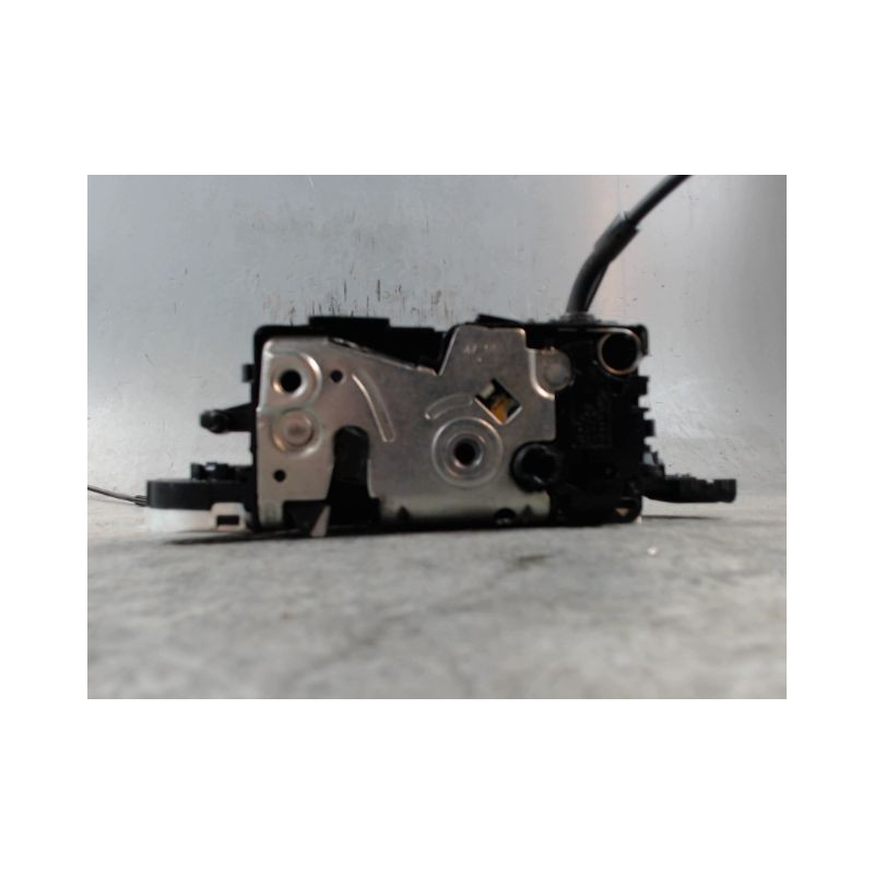 SYSTEME CONDAMNATION AVANT DROIT PEUGEOT 207 2011-