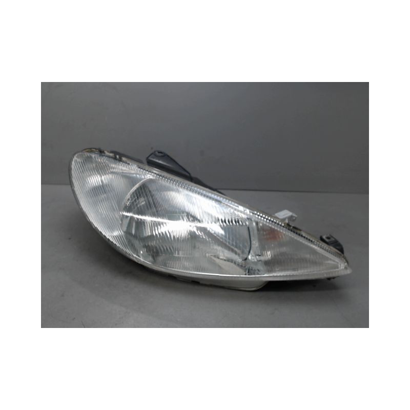 PHARE DROIT PEUGEOT 206