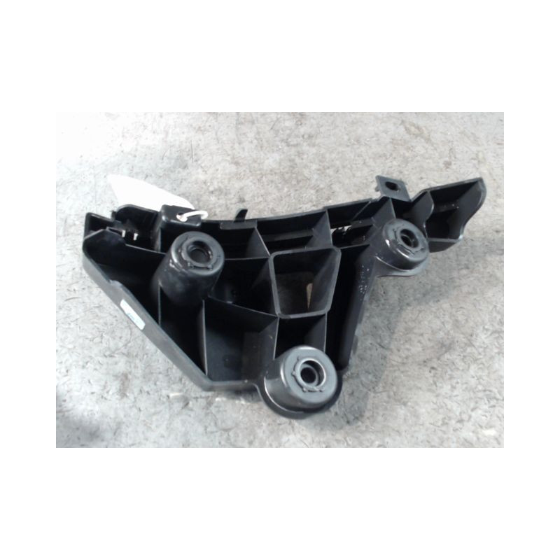 SUPPORT PARE-CHOC ARG PEUGEOT 308 SW 2008-