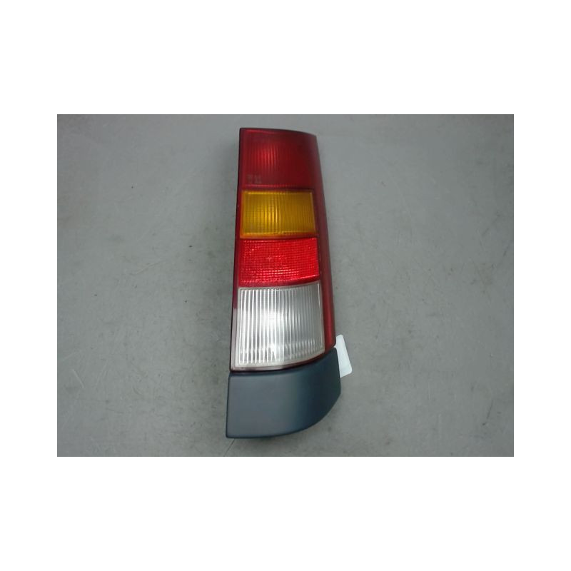 FEU ARRIERE DROIT RENAULT 5 (SUPER 5)