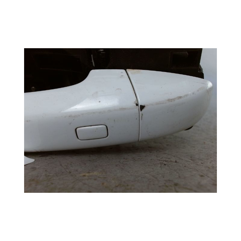 POIGNEE EXTERIEURE PORTE AVANT DROIT RENAULT KANGOO