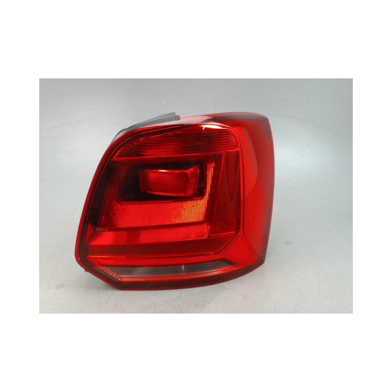FEU ARRIERE DROIT VOLKSWAGEN POLO 2005-