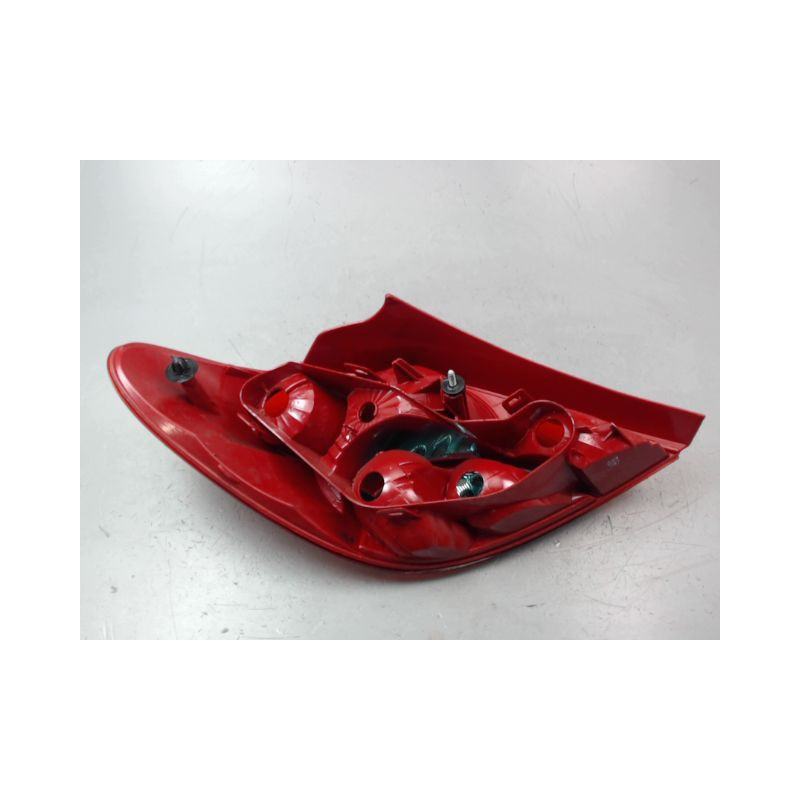 FEU ARRIERE DROIT PEUGEOT 207 2006-2013