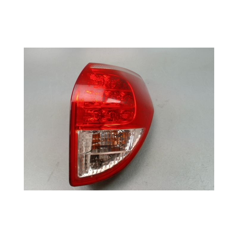 FEU ARRIERE DROIT TOYOTA RAV4 BREAK III Phase 1 2006-2009