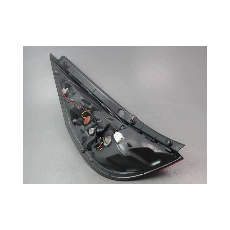 FEU ARRIERE DROIT HYUNDAI I 30 I Phase 1 2007-2010