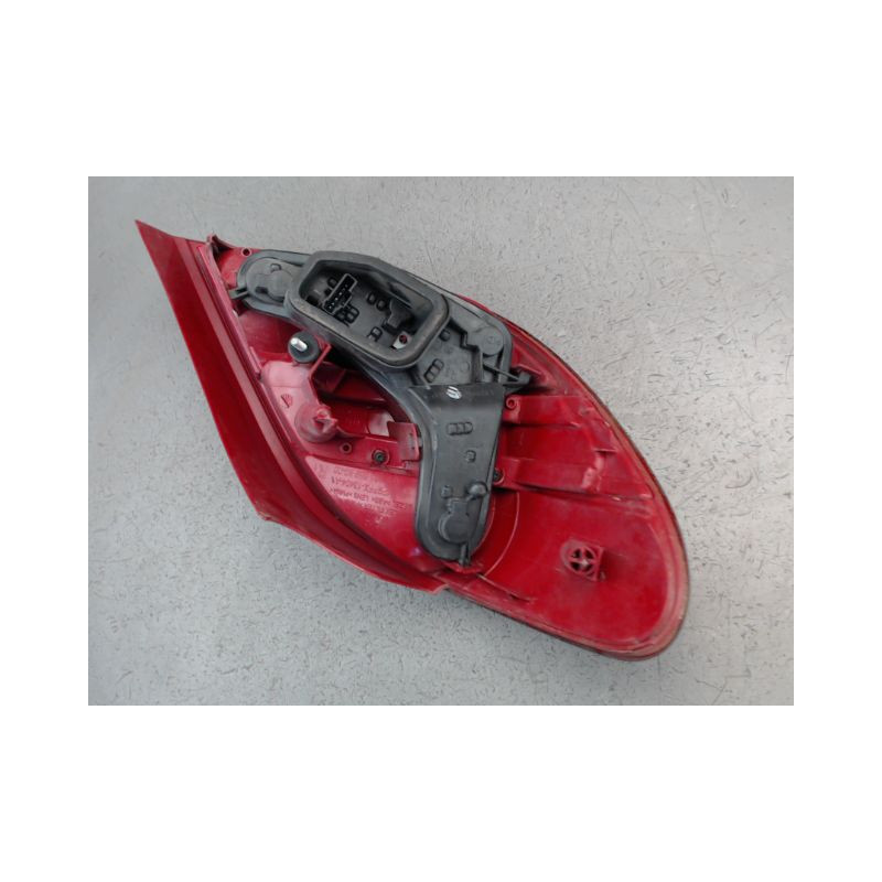 FEU ARRIERE DROIT PEUGEOT 207